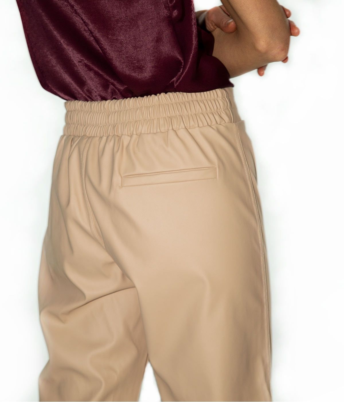 PANTALÓN JOGGER NUDE