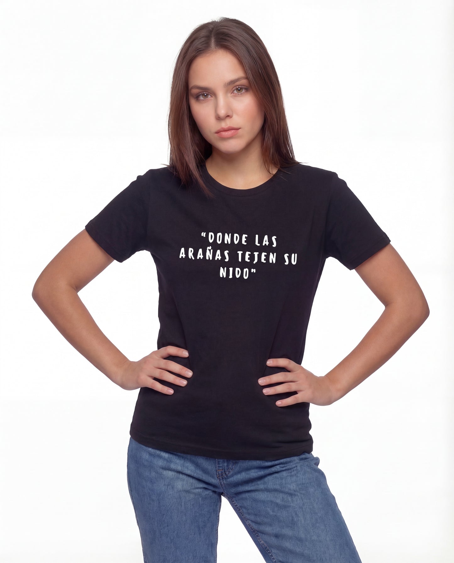 Camiseta "DONDE LAS ARAÑAS TEJEN SU NIDO" Unisex